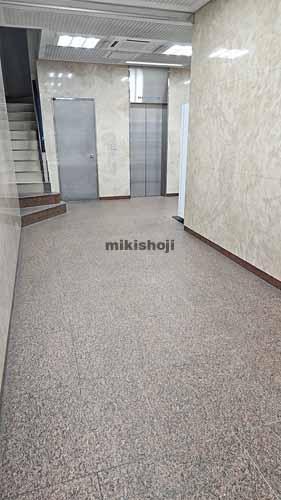 中島ゴールドビル エレベーターホール1