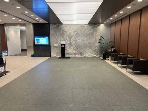 ウノサワ東急ビル エントランス1