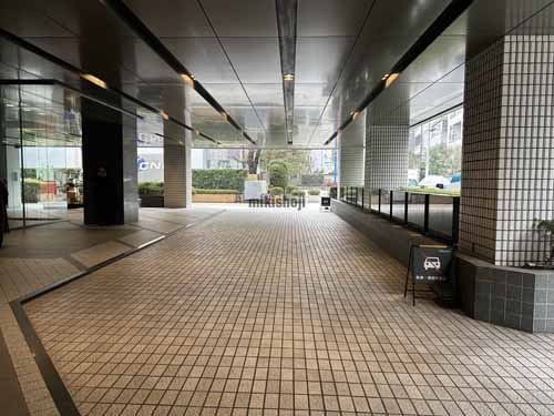 ウノサワ東急ビル エントランス2