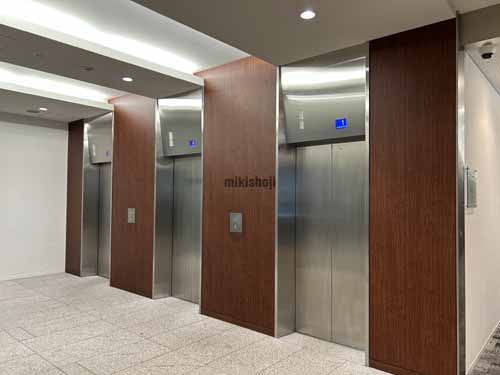 ウノサワ東急ビル エレベーターホール1