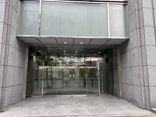 住友生命赤坂ビル エントランス1