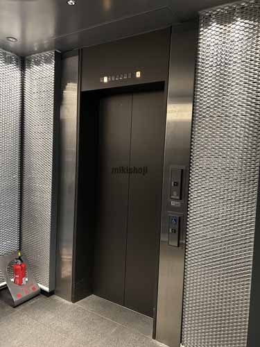 ＴＴＳ南青山ビル エレベーターホール1