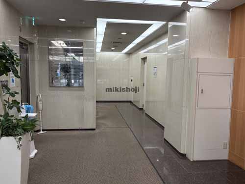 西新橋の７東洋海事ビル エントランス1