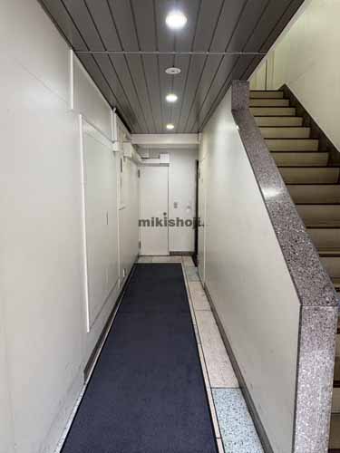 新中央（京橋）ビル エントランス2