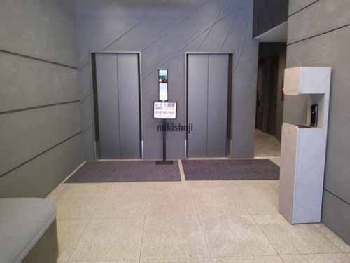 ＴＨＥ　ＷＡＶＥＳ　ＡＫＩＨＡＢＡＲＡ エレベーターホール2