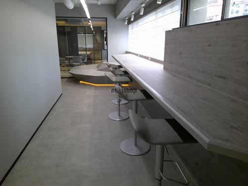 ＴＨＥ　ＷＡＶＥＳ　ＡＫＩＨＡＢＡＲＡ セットアップ室内2