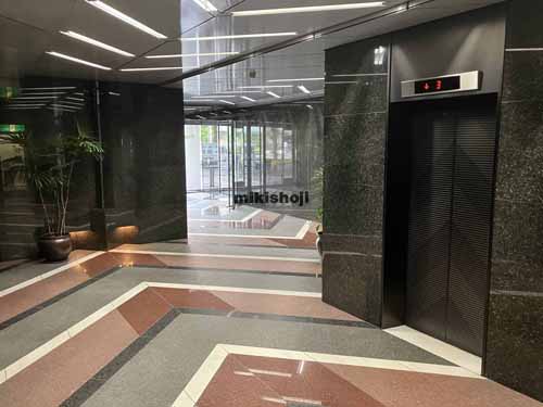 プレファス神宮前 エレベーターホール1