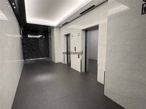 住友神保町ビル エレベーターホール1