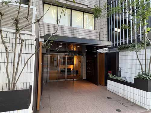 北の丸グラスゲート エントランス1