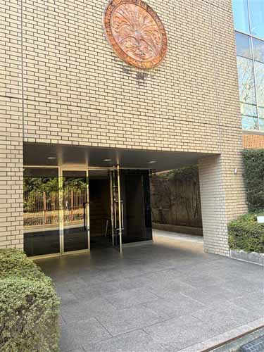 更生保護会館ビル エントランス1