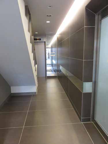 内神田クレストビル エントランス1