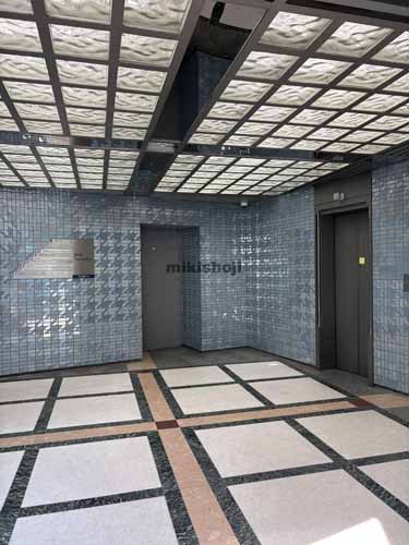 代々木フォレストビル エレベーターホール1