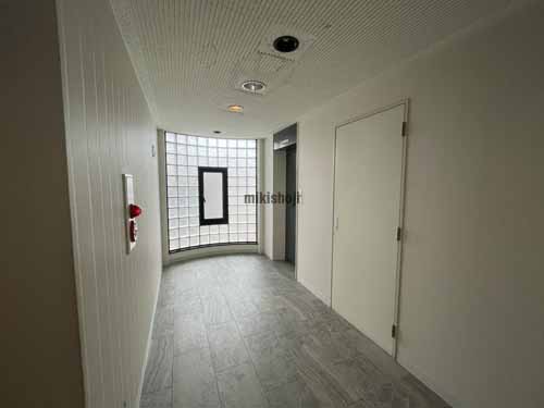 アウラビル エレベーターホール1