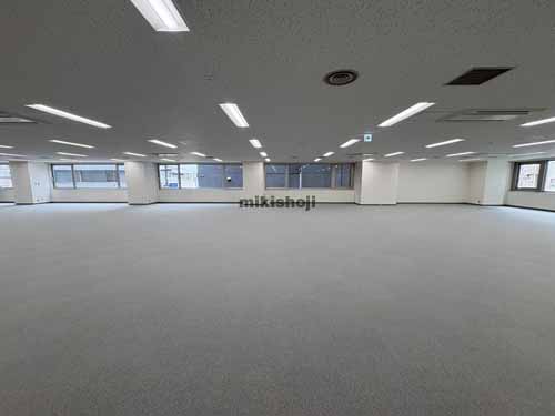 道玄坂の五島育英会ビル 貸室内3