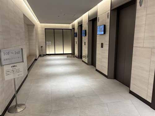 西新宿の西新宿プライムスクエア エレベーターホール1