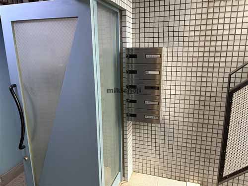 山茂登ビル エレベーターホール2