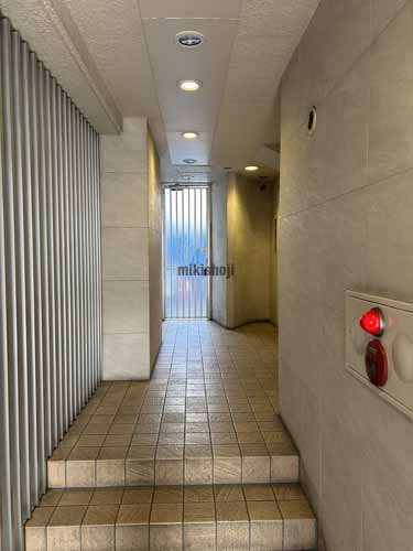 神田小川町のＢ．Ｄ．Ａ神田小川町ビル エントランス1