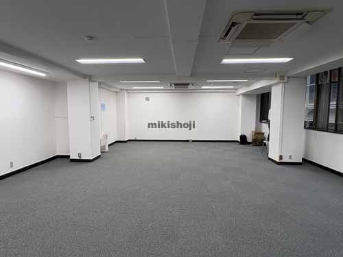 京橋の竹本ビル 貸室内1
