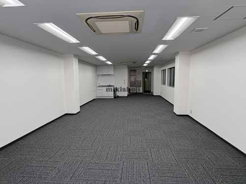 西新宿の第二手塚ビル 貸室内1