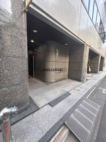 京橋北見ビル東館 エントランス2