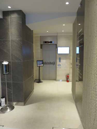 Ｃｏｃｏｒｏ　Ｋａｎｄａ　Ｂｌｄｇ． エントランス1