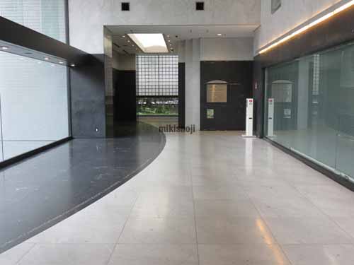 ＦＯＲＥＣＡＳＴ五反田ＷＥＳＴ エントランス1