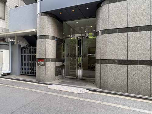 新宿・歌舞伎町のＭＲＣビル エントランス1