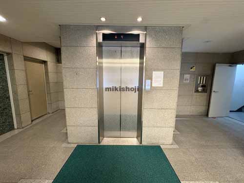 Ｖｅｒｄｅ　Ｖｉｓｔａ　新宿御苑 エレベーターホール1