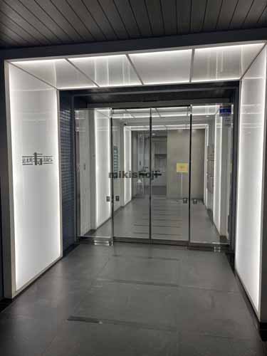 岩本町寿共同ビル エントランス1