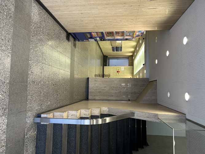 チョーギンビル エントランス1