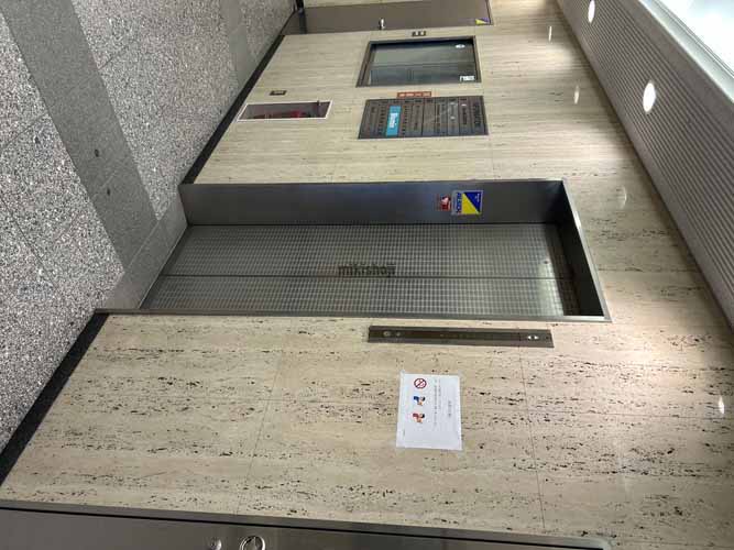 チョーギンビル エレベーターホール1