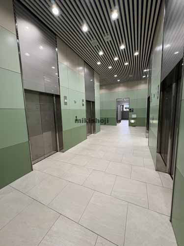 御茶ノ水杏雲ビル エレベーターホール1