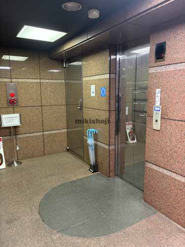 日比谷パークビル エレベーターホール2