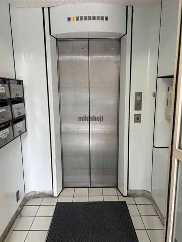 サニービル エレベーターホール1