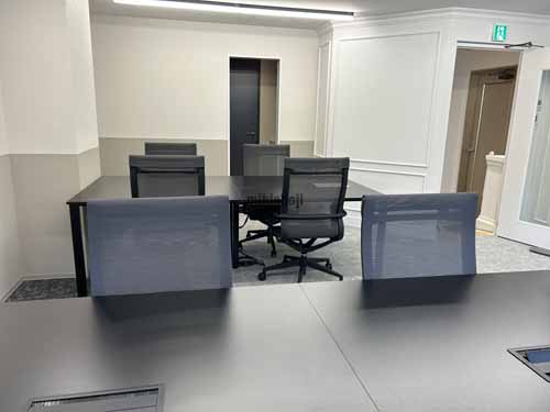 ＮＯＶＥＬ　ＷＯＲＫ　新宿御苑 セットアップ室内3