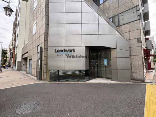Ｌａｎｄ　Ｗｏｒｋ新宿ビル エントランス2