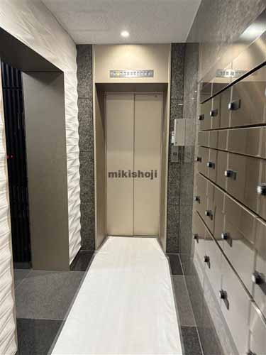 赤坂・元赤坂の溜池山王葵ビル エレベーターホール1