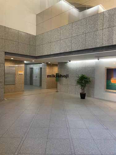 東京美術倶楽部ビルディング エントランス4