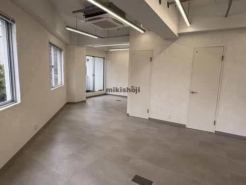 ＤｅＬＣＣＳ新宿御苑ビル セットアップ室内4