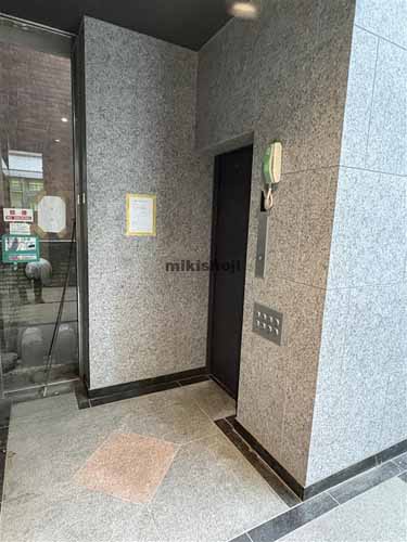 カツラビル エレベーターホール1