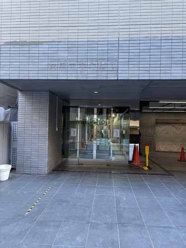 ＴＨＥ　ＰＯＲＴＡＬ　ＩＷＡＭＯＴＯＣＨＯ エントランス1