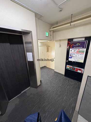 ヤマリビル エレベーターホール2