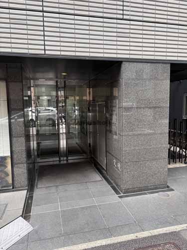 オーク入船ビル エントランス1