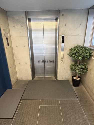渋谷松永ビル エレベーターホール1