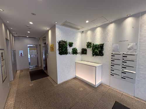 日興高田馬場ビル エレベーターホール1