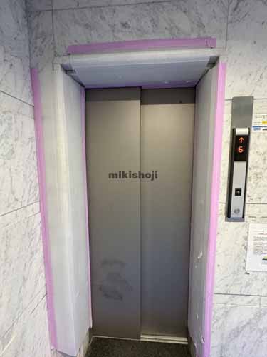 南平台町のＴＨＥ　ＣＲＯＳＳ　ＳＨＩＢＵＹＡ エレベーターホール1