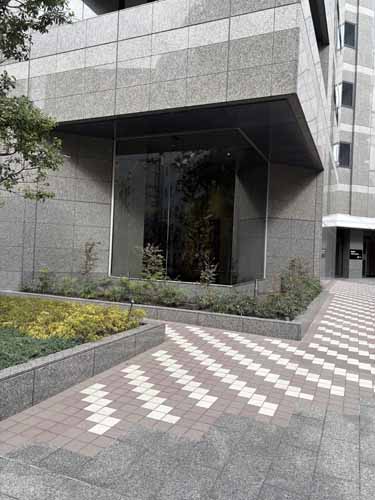 住友不動産猿楽町ビル エントランス4