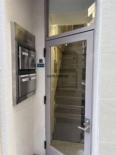 福田ビル エントランス1