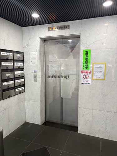 日本橋さくらビル エレベーターホール1