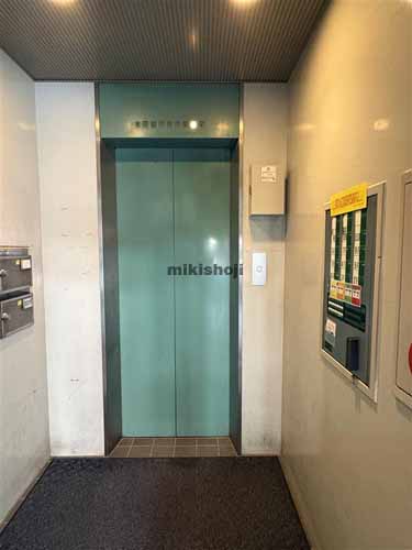 赤坂栗原ビル エレベーターホール1